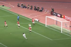 サッカー